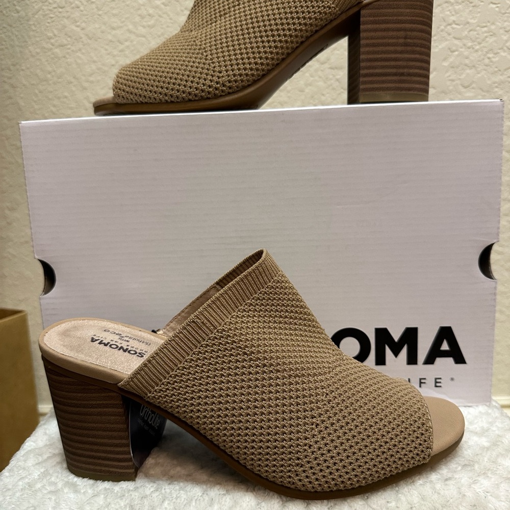 Sonoma Women's Tan Heeled Mules